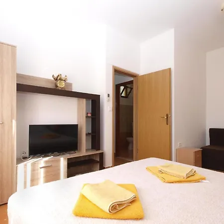 Fuer 2 Personen Ca 30 Qm In Fazana, Istrien Istrische Riviera Apartment