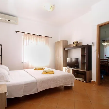 Fuer 2 Personen Ca 30 Qm In Fazana, Istrien Istrische Riviera * Fazana