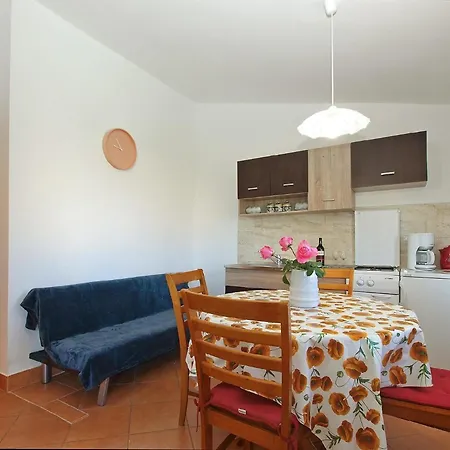 Apartment Fuer 2 Personen Ca 30 Qm In Fazana, Istrien Istrische Riviera